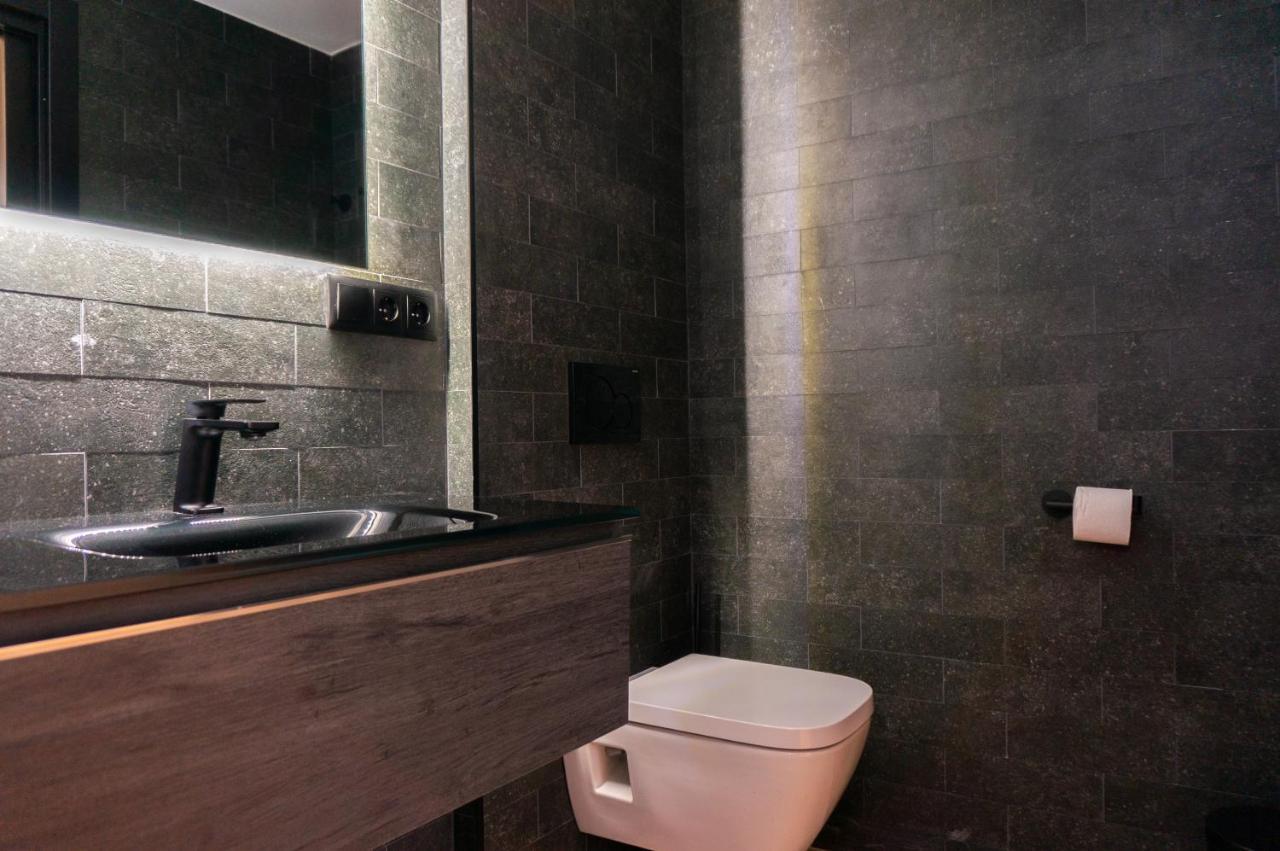 Luxury - Sea Port Ii * Valenza